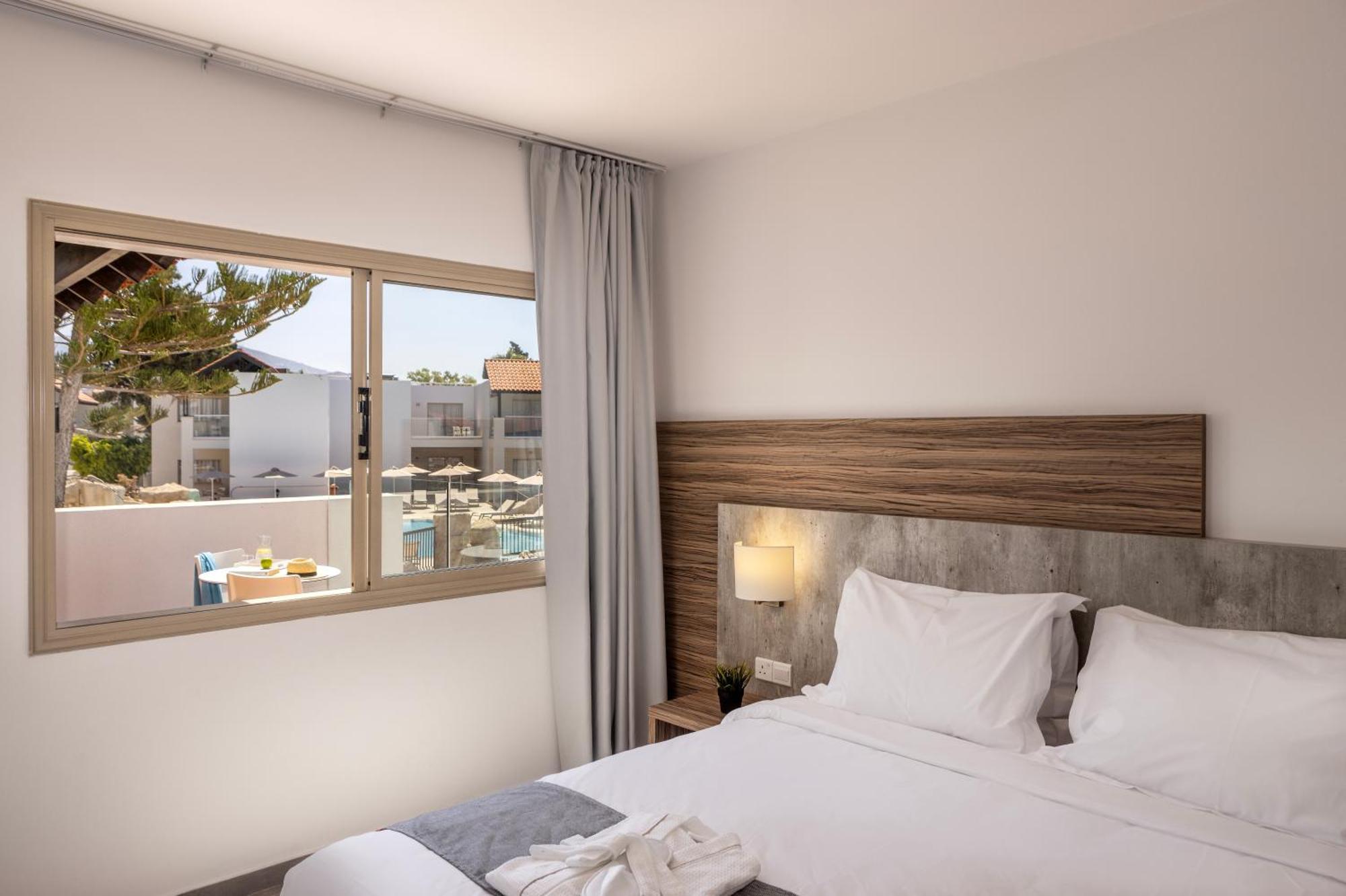 Kapetanios Aqua Resort Coral Bay Ngoại thất bức ảnh