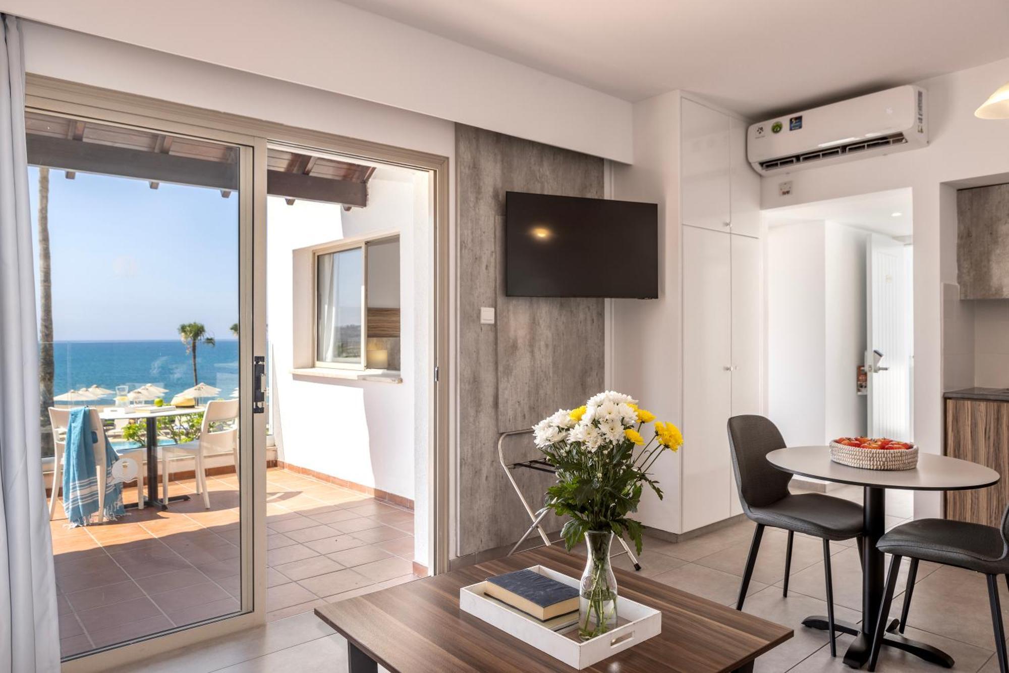 Kapetanios Aqua Resort Coral Bay Ngoại thất bức ảnh